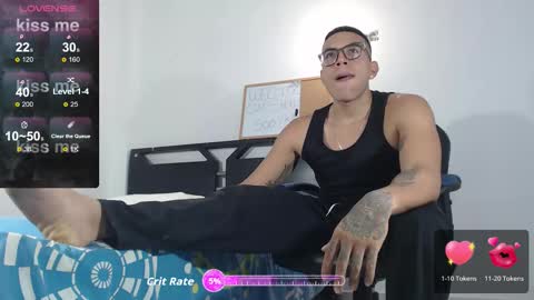 alejandrocock online show from March 18, 2026, 11:41 pm