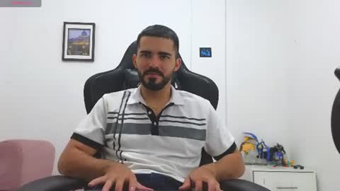 Snapshot of alejandroo_7 chatting on June 11, 2026, 1:27 am alejandroo_7 online show from June 11, 2026, 1:27 am