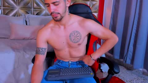 Alejo  online show from February 4, 2025, 9:10 pm