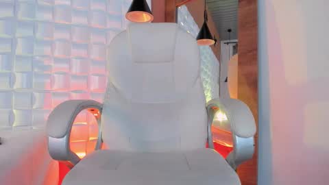 Alejo  online show from October 20, 2025, 9:15 pm