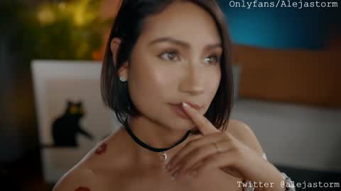 Snapshot of alejastorm chatting on January 25, 2025, 5:40 am Alejandra online show from January 25, 2025, 5:40 am