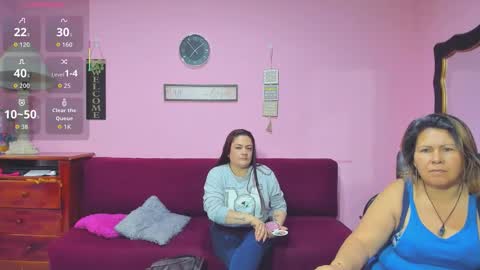 Snapshot of alejita_smithh chatting on October 14, 2025, 12:06 pm zoe and Kataleya online show from October 14, 2025, 12:06 pm