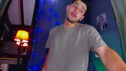 alejo_323__ online show from January 22, 2025, 2:59 am