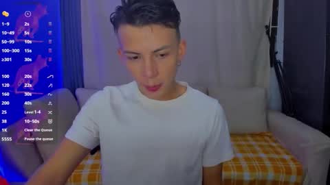 alejo__twinkboy online show from April 20, 2026, 10:29 am