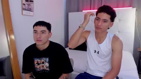 Snapshot of alejo_exotic chatting on May 8, 2026, 12:21 pm alejo_exotic online show from May 8, 2026, 12:21 pm