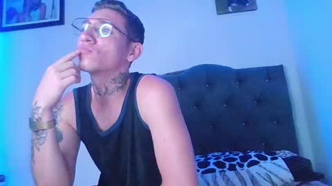 Snapshot of alejo_ken807856 chatting on April 28, 2026, 1:15 am alejo online show from April 28, 2026, 1:15 am