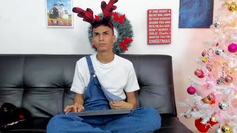 alejo peverell online show from December 24, 2024, 11:38 am