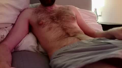 Snapshot of aleks8686 chatting on February 2, 2026, 6:01 am Aleks online show from February 2, 2026, 6:01 am