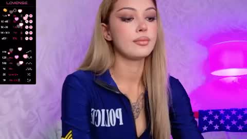 aleksacandy online show from June 25, 2026, 5:28 pm