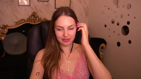 aleksaloree online show from May 16, 2026, 6:54 am