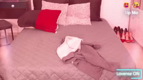 Alenni online show from March 3, 2026, 3:56 am