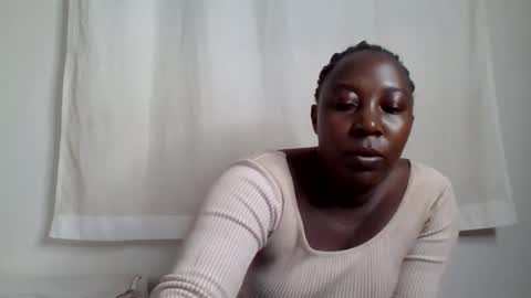 Snapshot of alesha_ chatting on July 4, 2026, 6:19 am Noreen Kennth and Emilly online show from July 4, 2026, 6:19 am