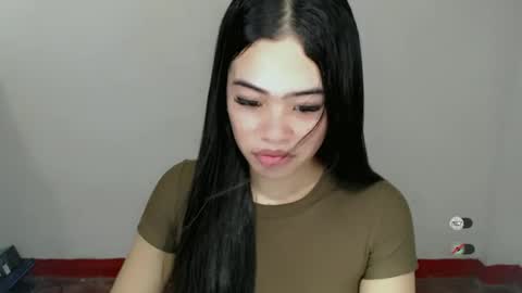 Snapshot of alesha_vibe_me chatting on December 16, 2024, 4:55 am alesha_vibe_me online show from December 16, 2024, 4:55 am