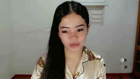 Snapshot of alesha_vibe_me chatting on February 5, 2025, 7:50 am alesha_vibe_me online show from February 5, 2025, 7:50 am