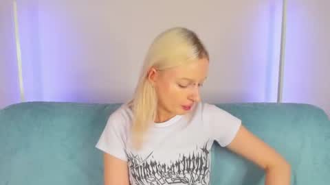 Snapshot of alessakiss chatting on June 16, 2026, 8:17 am alessakiss online show from June 16, 2026, 8:17 am