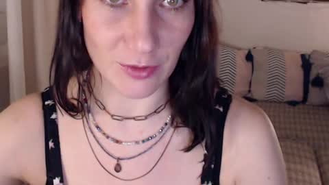 Sandra online show from March 12, 2025, 6:00 pm