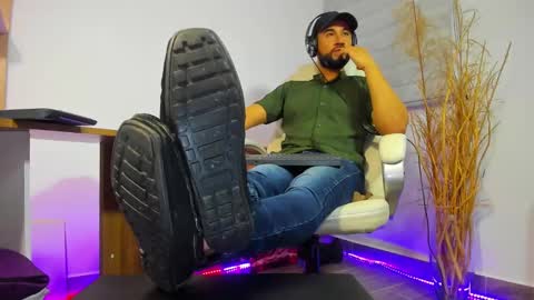 ALESSANDRO  WYE online show from December 3, 2024, 11:01 am