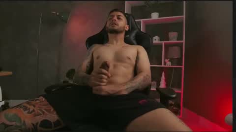 Alessandro INDEPENDENT MODEL online show from September 28, 2025, 1:33 am