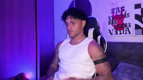 Alessandro Vanni online show from March 19, 2026, 2:59 am