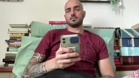 alessandromori91 online show from April 12, 2026, 2:00 pm