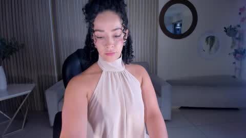 ALESSA ROMERO  online show from September 23, 2025, 7:39 pm