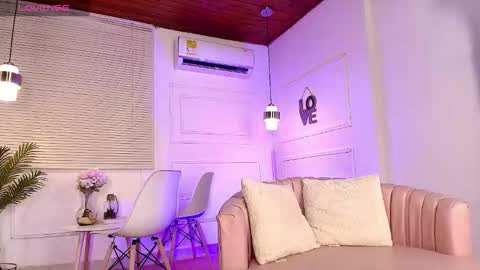 Alejandra  online show from January 15, 2026, 12:10 pm