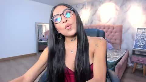 Alessia  online show from May 17, 2026, 2:09 am