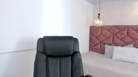 Snapshot of alessia_storm_ chatting on June 4, 2026, 7:20 pm Alessia online show from June 4, 2026, 7:20 pm