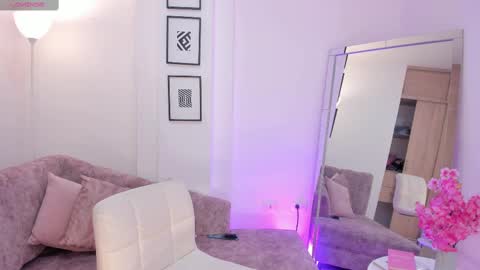 alessia_yorks online show from October 14, 2025, 12:50 pm