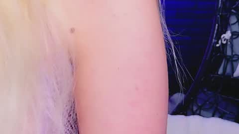 Snapshot of alessiacroft chatting on May 11, 2026, 12:05 am alessiacroft online show from May 11, 2026, 12:05 am