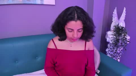 Snapshot of alessiia__ chatting on December 23, 2025, 3:15 am alessiia__ online show from December 23, 2025, 3:15 am