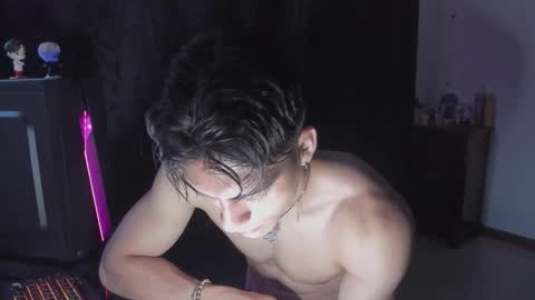 Snapshot of alessio_vale chatting on March 29, 2026, 10:59 am alessio Vale online show from March 29, 2026, 10:59 am