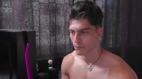 Snapshot of alessio_vale chatting on April 2, 2026, 2:15 pm alessio Vale online show from April 2, 2026, 2:15 pm