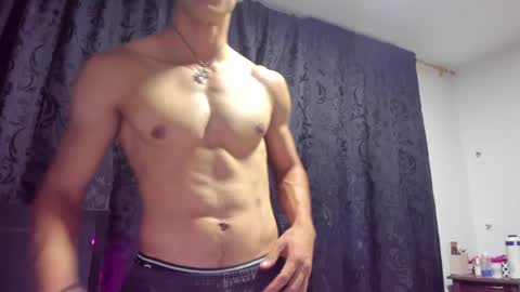Snapshot of alessio_vale chatting on April 7, 2026, 1:28 am alessio Vale online show from April 7, 2026, 1:28 am