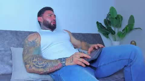 Snapshot of alessrose22 chatting on June 26, 2026, 11:20 pm Aless Rose online show from June 26, 2026, 11:20 pm