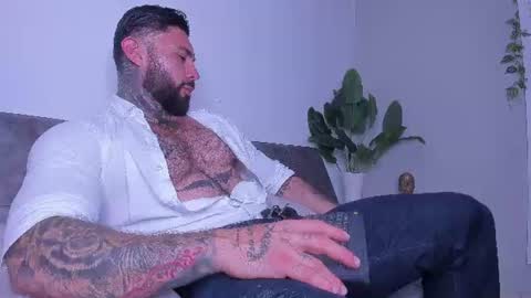 Snapshot of alessrose22 chatting on July 18, 2026, 12:04 am Aless Rose online show from July 18, 2026, 12:04 am