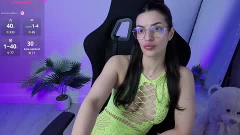 Snapshot of alessyaaa chatting on July 19, 2026, 12:09 pm Ale online show from July 19, 2026, 12:09 pm