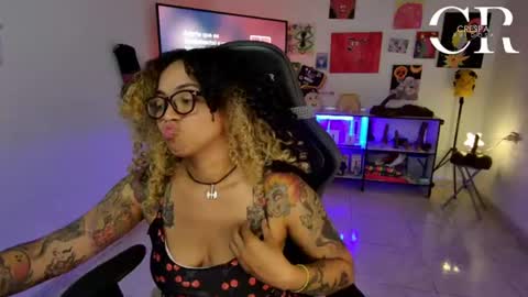 Snapshot of alesyahampton chatting on July 13, 2026, 1:19 am Crespa Ruidosa online show from July 13, 2026, 1:19 am