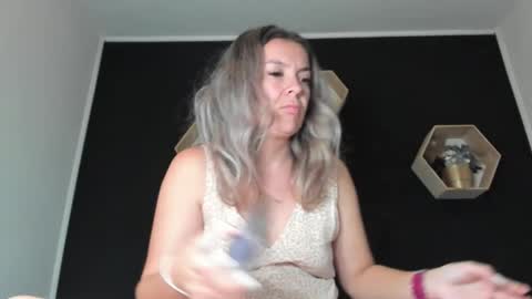 Snapshot of alesys69 chatting on September 21, 2025, 9:38 pm alesys69 online show from September 21, 2025, 9:38 pm