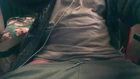 Snapshot of alevil_97 chatting on May 24, 2026, 6:07 am Alejo online show from May 24, 2026, 6:07 am