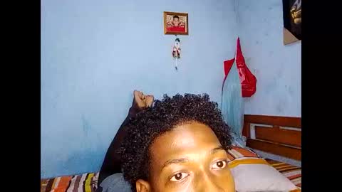 Snapshot of alex18651688 chatting on November 28, 2025, 10:23 pm Alex online show from November 28, 2025, 10:23 pm