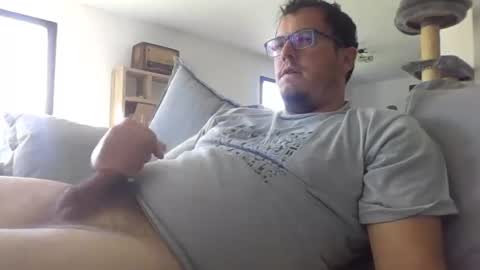 alex90080 online show from April 7, 2026, 7:42 am