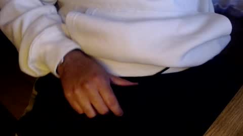 alex_alex140 online show from April 9, 2026, 3:39 am