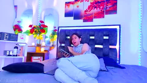 sneider online show from September 14, 2025, 7:57 pm