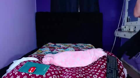 perseuz online show from March 11, 2025, 3:16 am