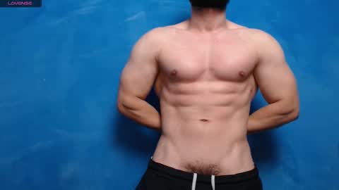 Snapshot of alex_blu chatting on October 13, 2025, 10:32 pm Alex online show from October 13, 2025, 10:32 pm