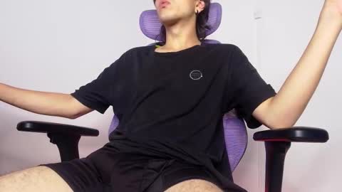 alex_connorr online show from February 8, 2026, 2:37 am