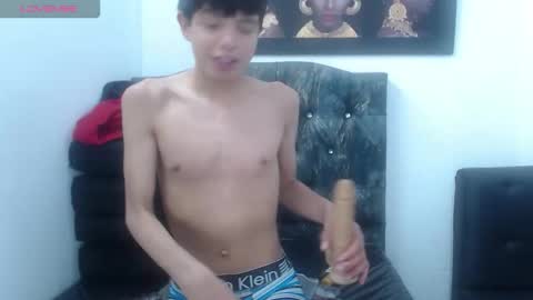 alex_it0 online show from April 18, 2026, 7:29 pm