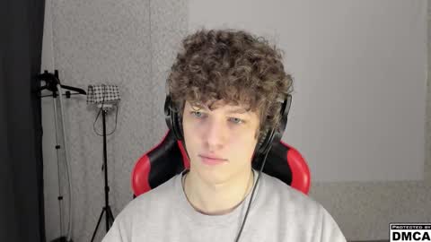 Alexander online show from December 5, 2025, 6:59 pm