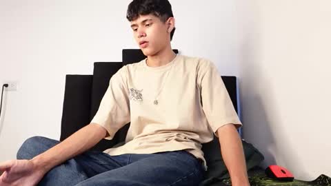 Snapshot of alex_mark_ chatting on October 9, 2025, 6:17 pm alex_mark_ online show from October 9, 2025, 6:17 pm